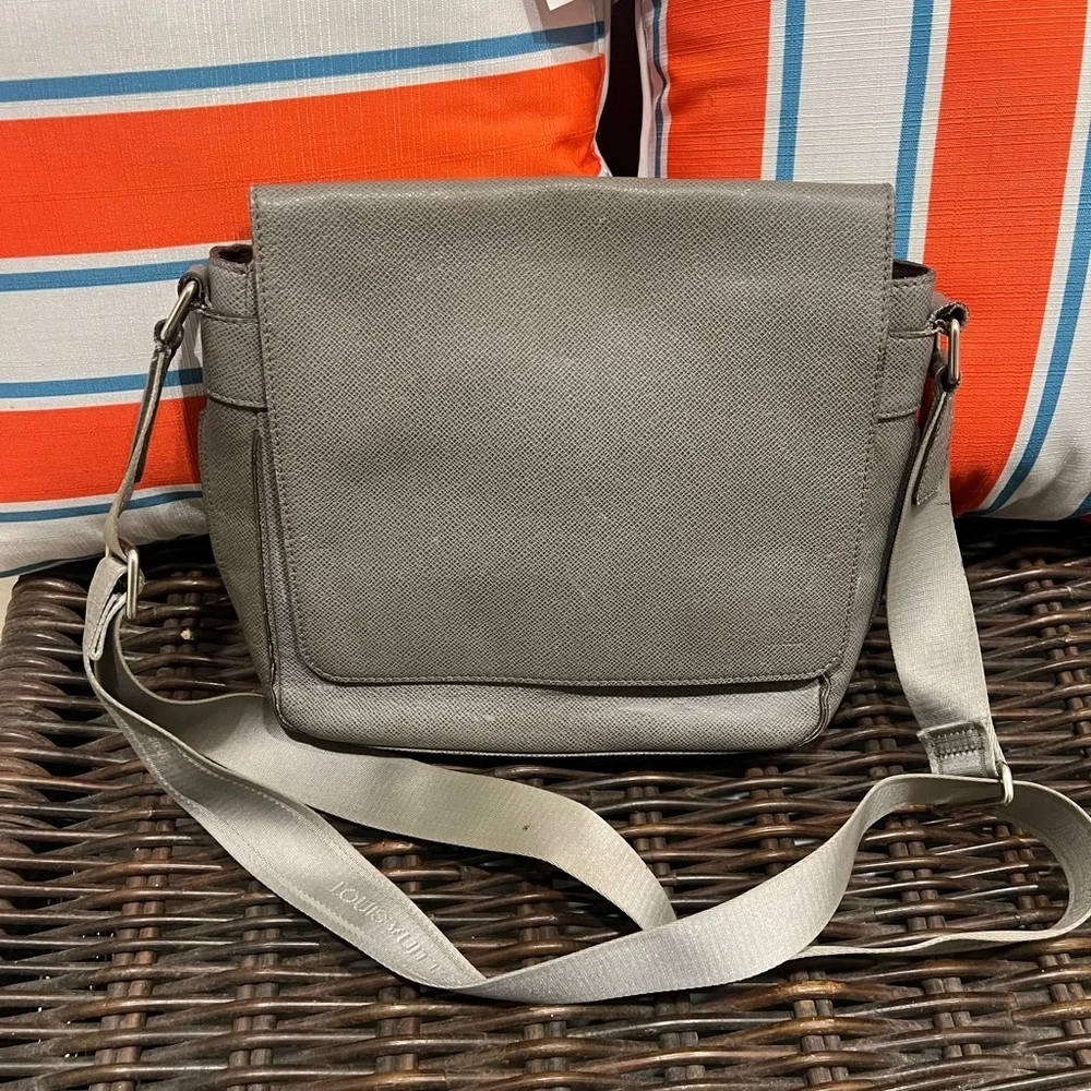 Louis Vuitton Taiga Milo Glacier Messenger Bag